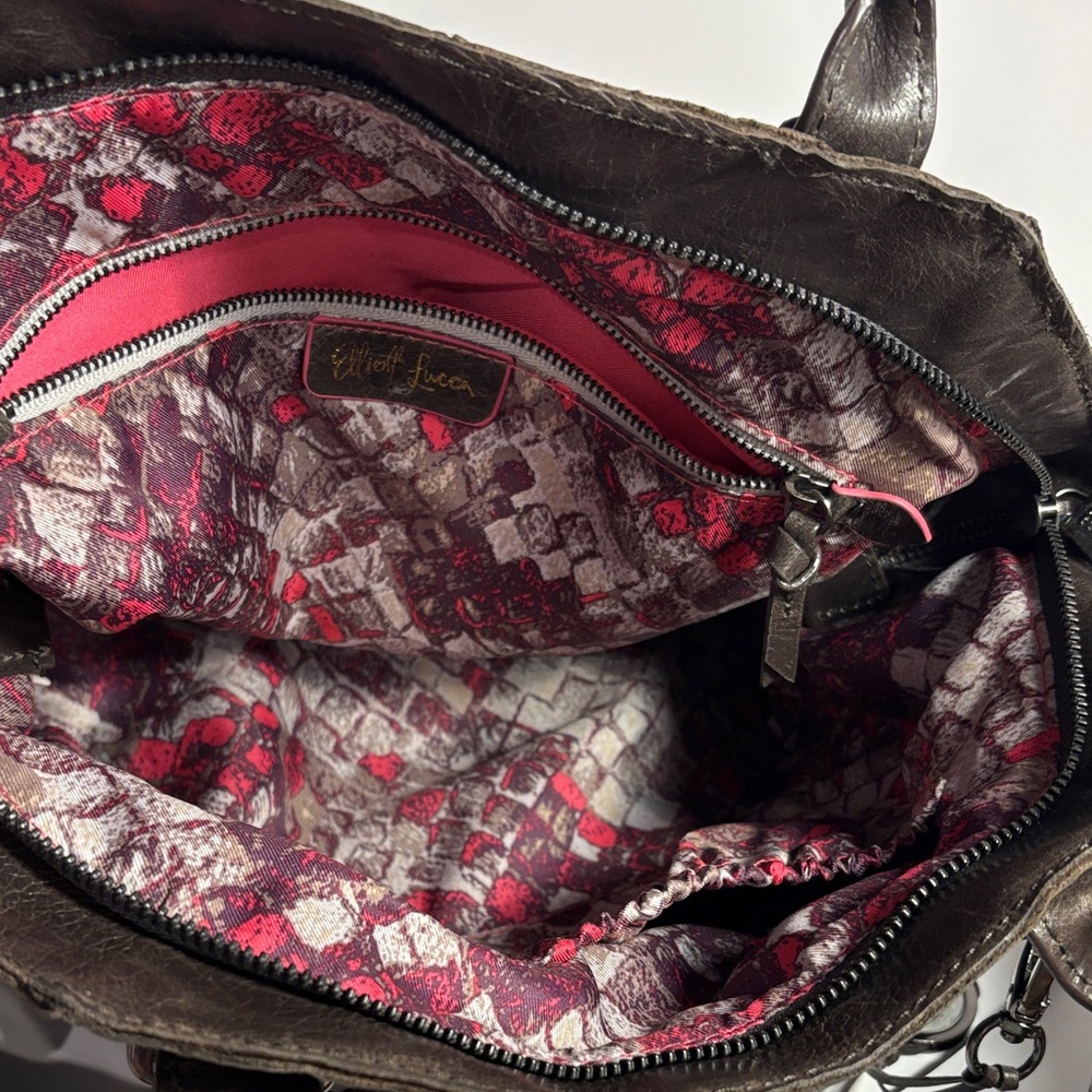 Elliott Lucca Taupe Leather Shoulder Bag - Picture 3 of 10